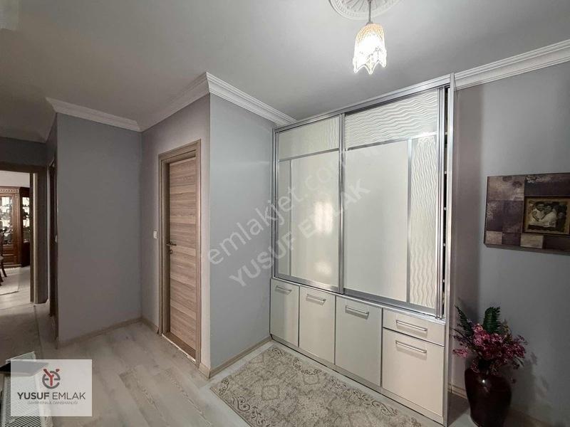 Merkezde Satılık 3+1 Full Yapılı Daire — fotoğraf 6