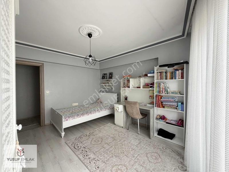 Merkezde Satılık 3+1 Full Yapılı Daire — fotoğraf 7