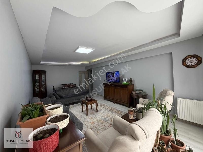 Merkezde Satılık 3+1 Full Yapılı Daire — fotoğraf 14