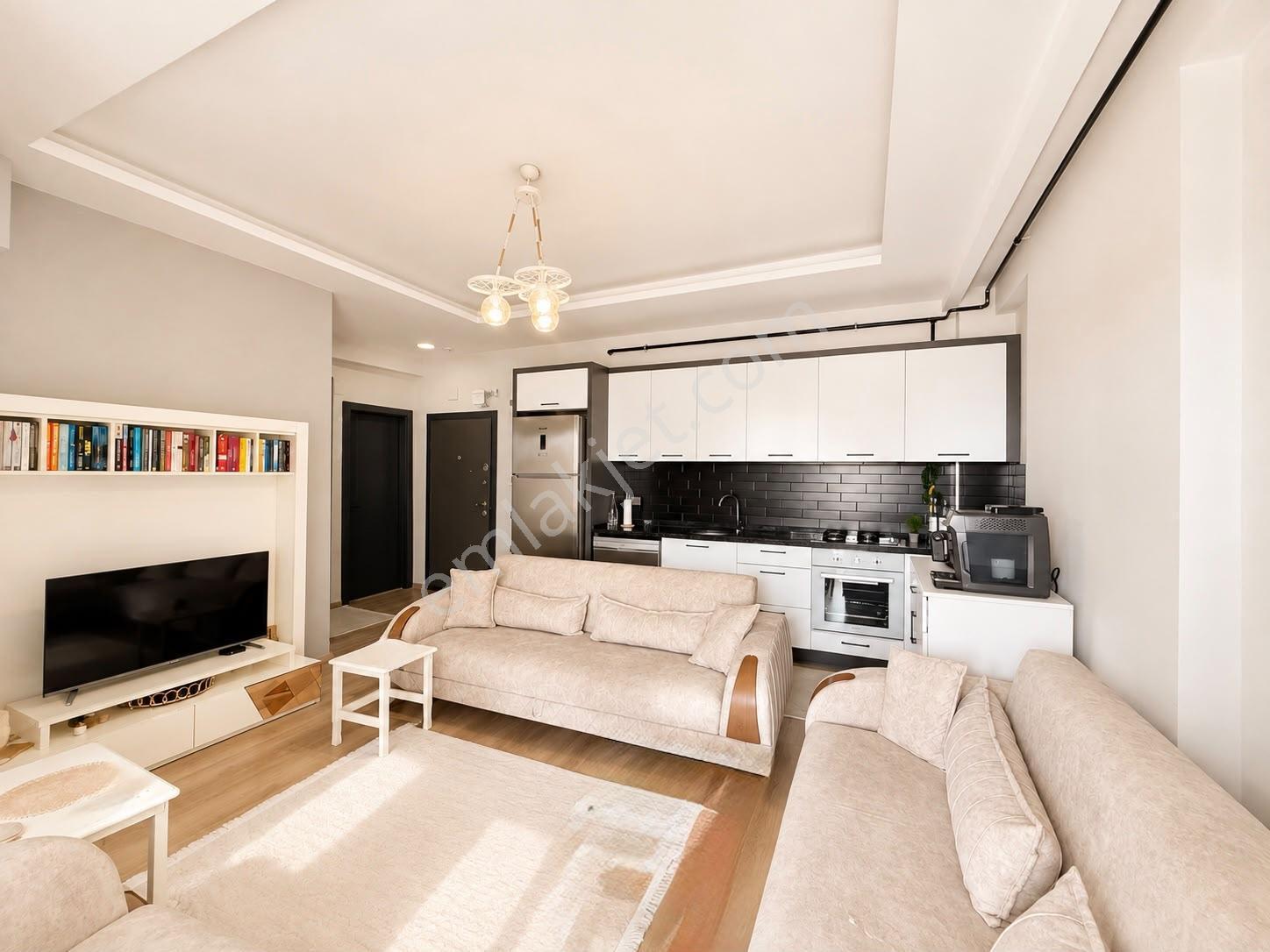 Re/max Palm'den İlkem Royal Teras'ta Havuzlu 2+1 Satılık — fotoğraf 6