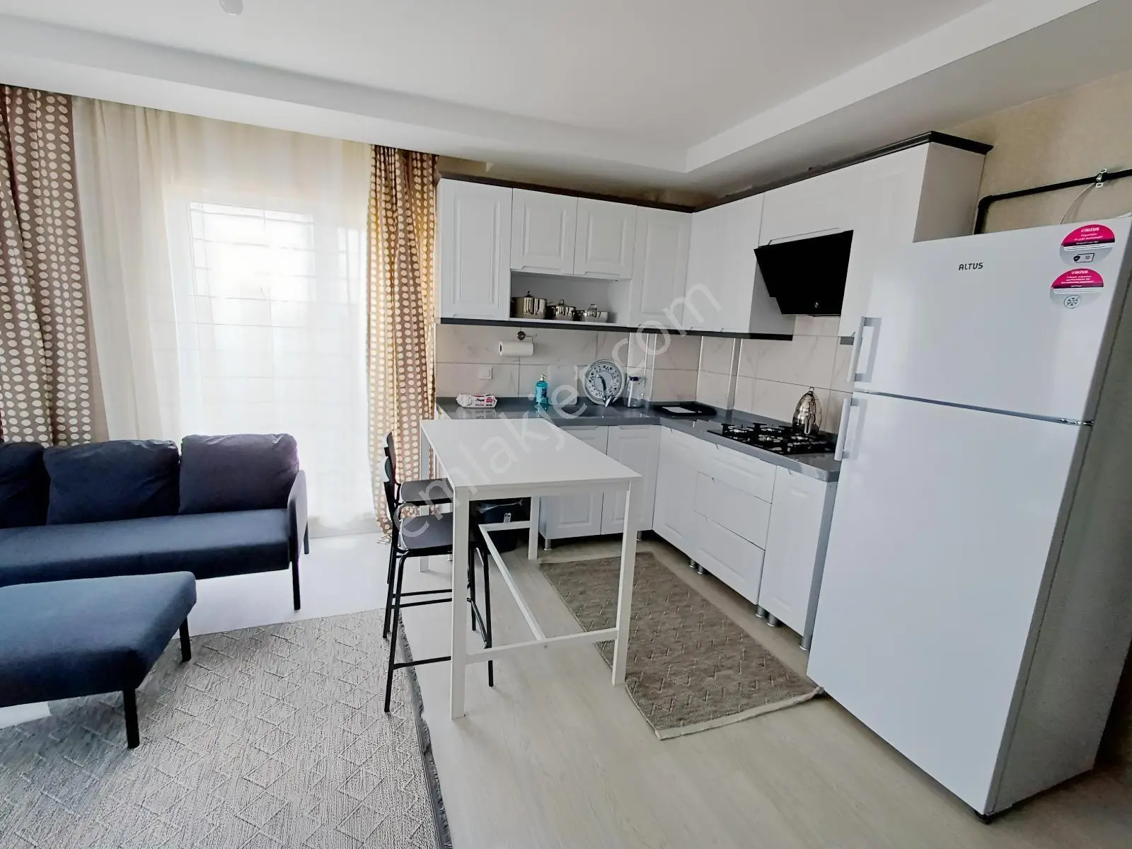 Üniversite Yakını Satılık 1+1 — fotoğraf 17