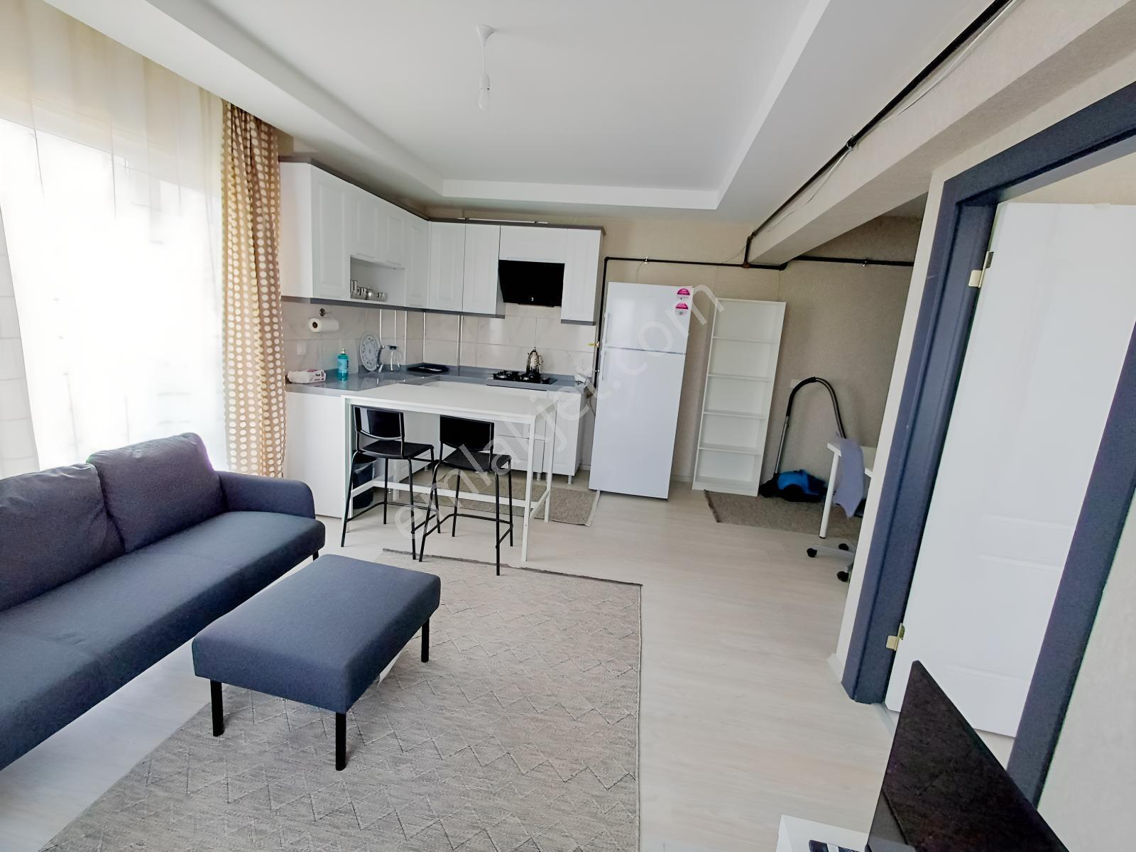 Üniversite Yakını Satılık 1+1 — fotoğraf 22