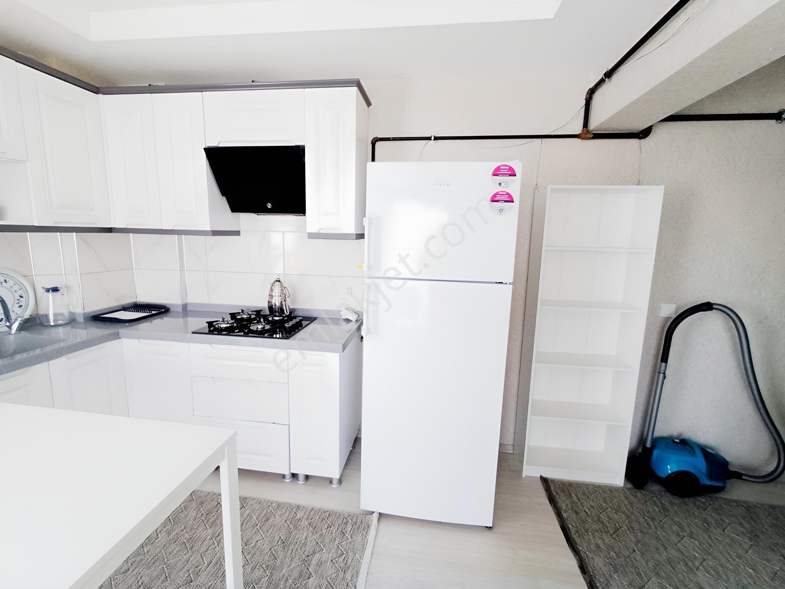 Üniversite Yakını Satılık 1+1 — fotoğraf 25