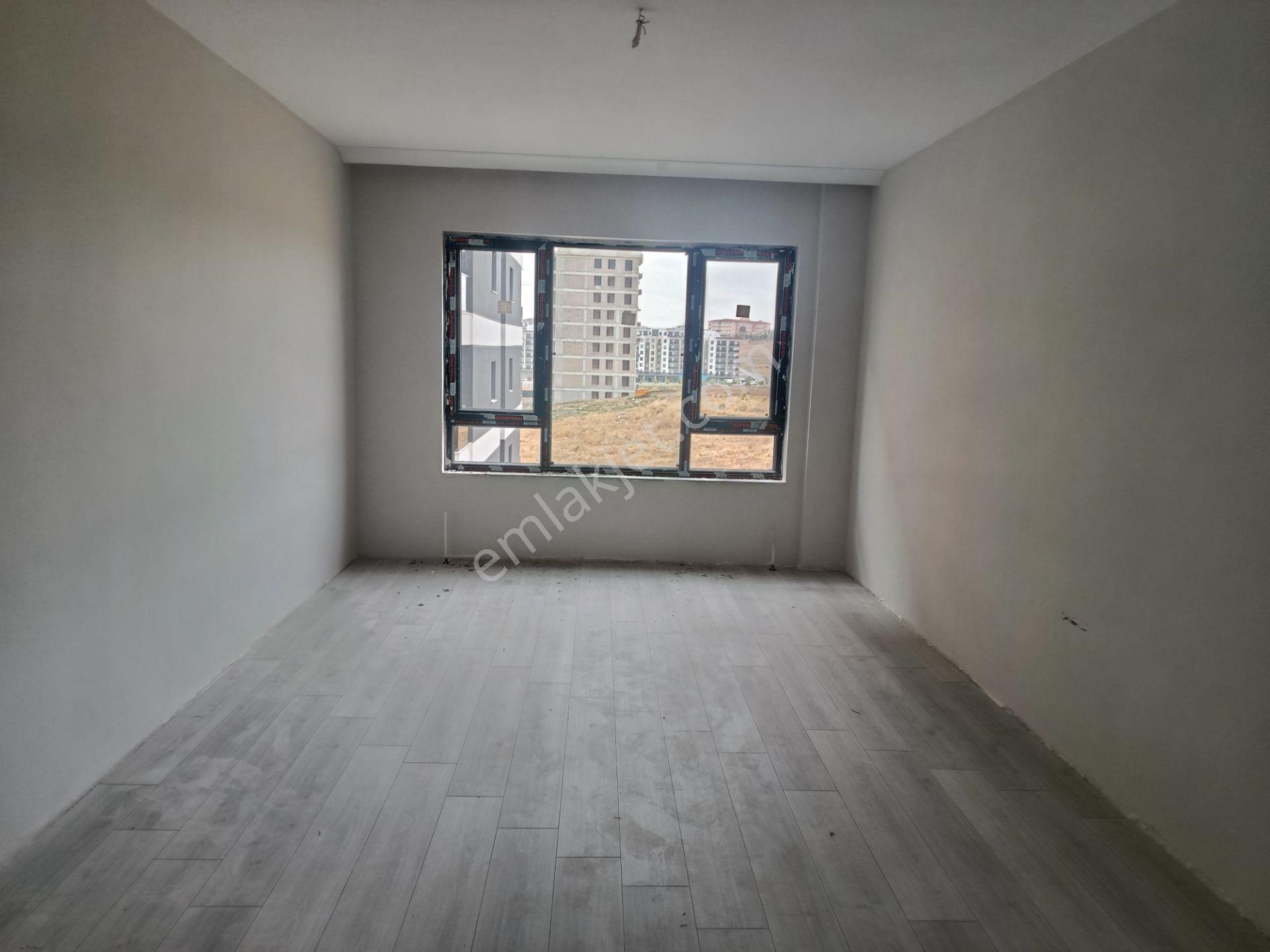 Sincan Saraycikda Bağımsız 2t1 Emsallerinden Farklı Fiat — fotoğraf 17