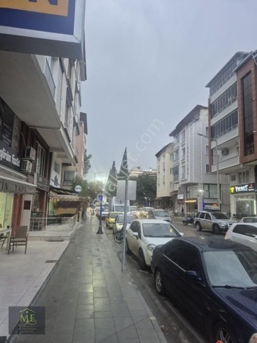 Öğretmen Evi Yakını 27 Mayıs Cadde Üzerinde Talas Olur. — fotoğraf 7