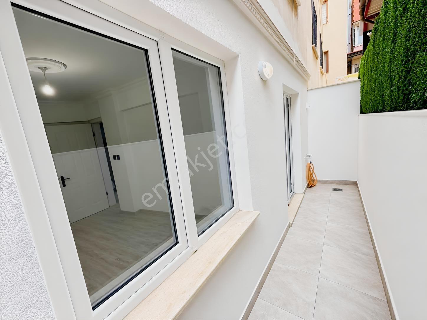 Kuşadası Sehir Merkezinde Satılık Kelepir 2+1 90 M2 Daire — fotoğraf 10