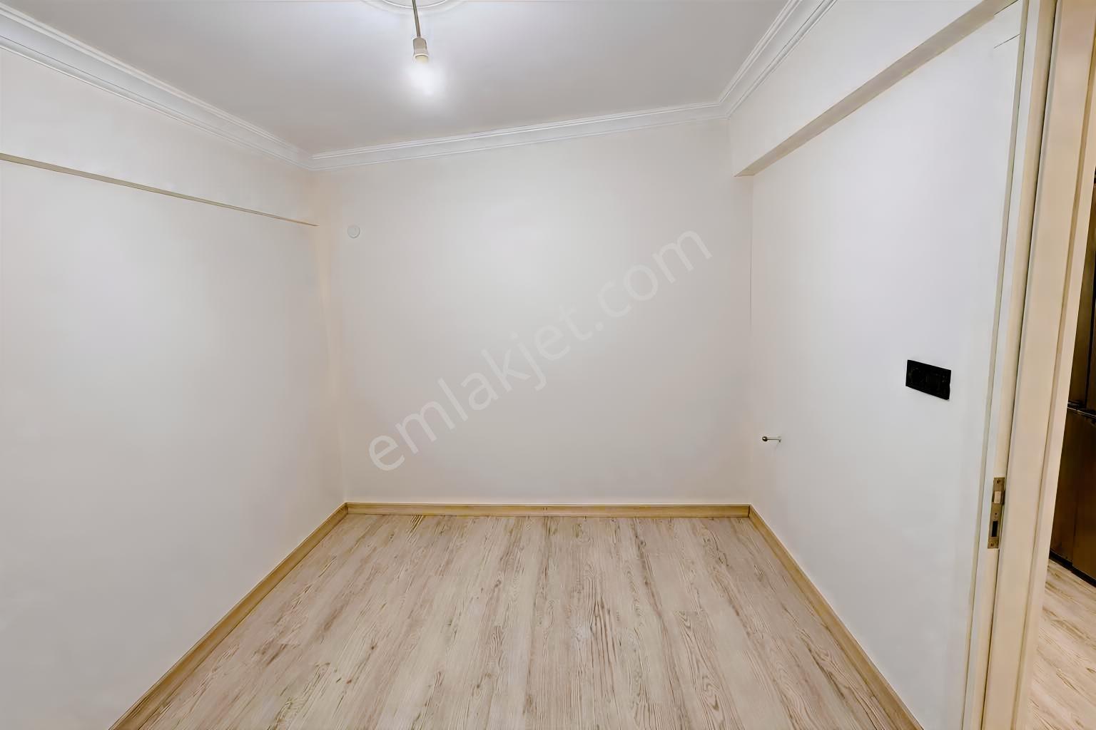 Kuşadası Sehir Merkezinde Satılık Kelepir 2+1 90 M2 Daire — fotoğraf 19