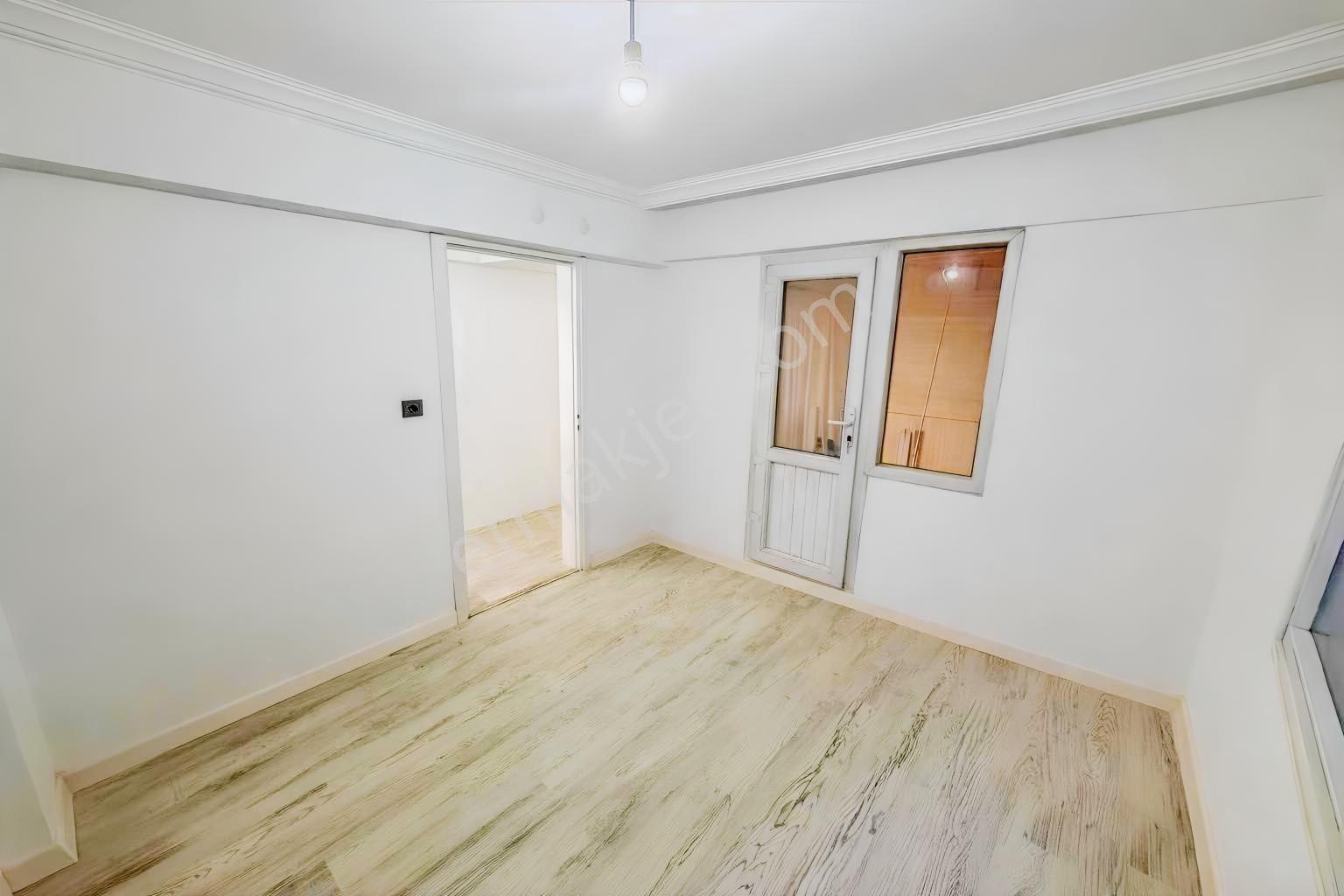 Kuşadası Sehir Merkezinde Satılık Kelepir 2+1 90 M2 Daire — fotoğraf 20