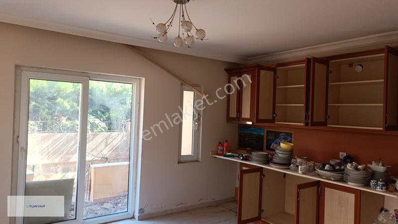 Camıavlu Mahallesı Satılık Garajlı Mustakıl Gırıskı Trıpleks Ev — fotoğraf 5