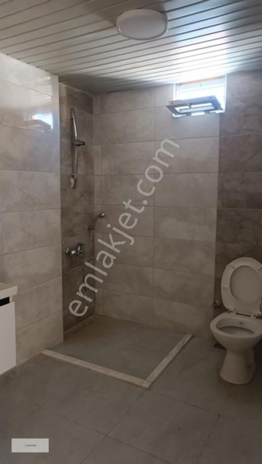 Camıavlu Mahallesı Satılık Garajlı Mustakıl Gırıskı Trıpleks Ev — fotoğraf 6