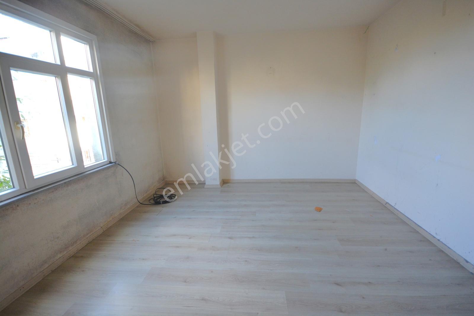 Satılık Pazarın Yanında 2+1 Merkezi Konumda Yatırımlık Daire — fotoğraf 11