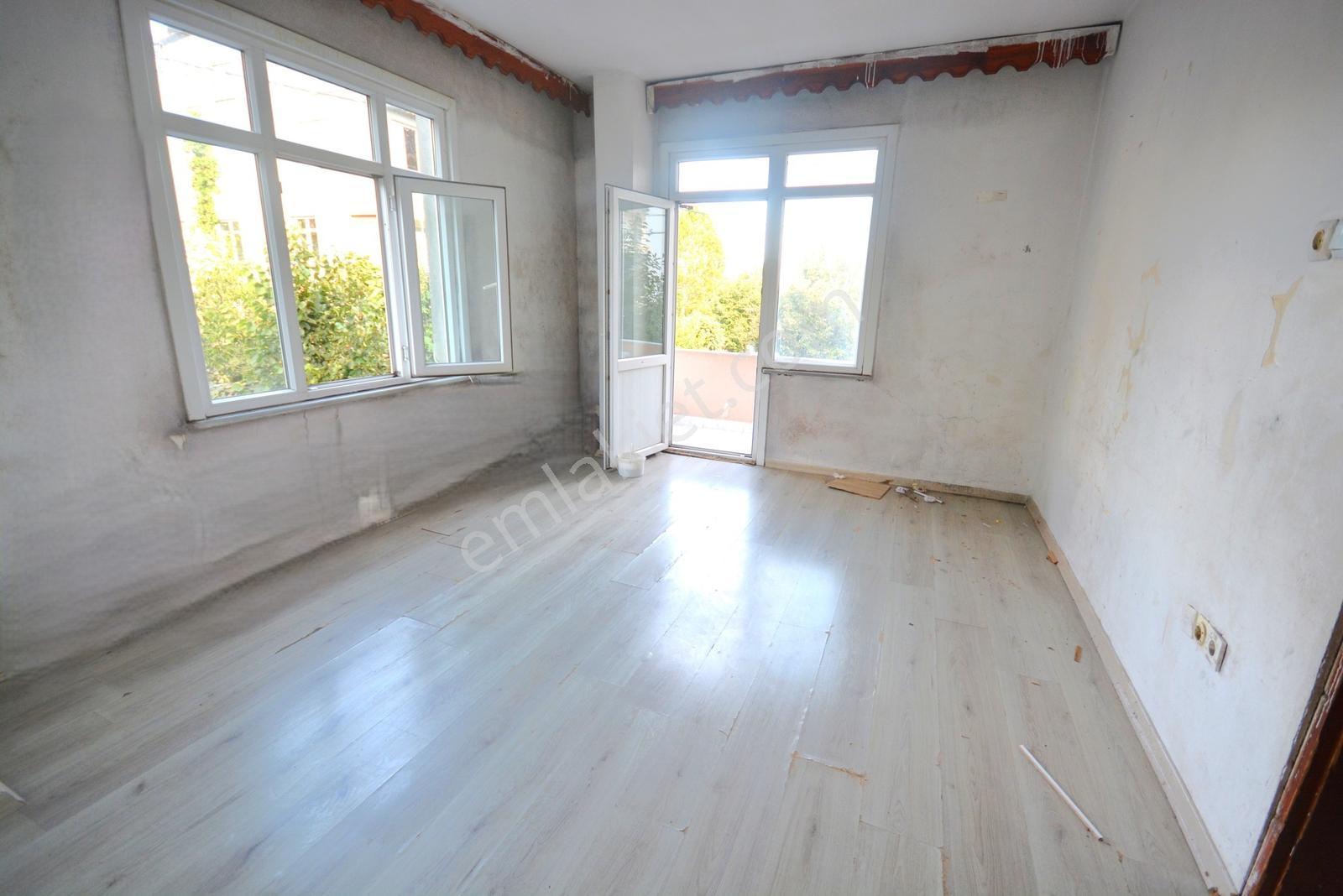 Satılık Pazarın Yanında 2+1 Merkezi Konumda Yatırımlık Daire — fotoğraf 17