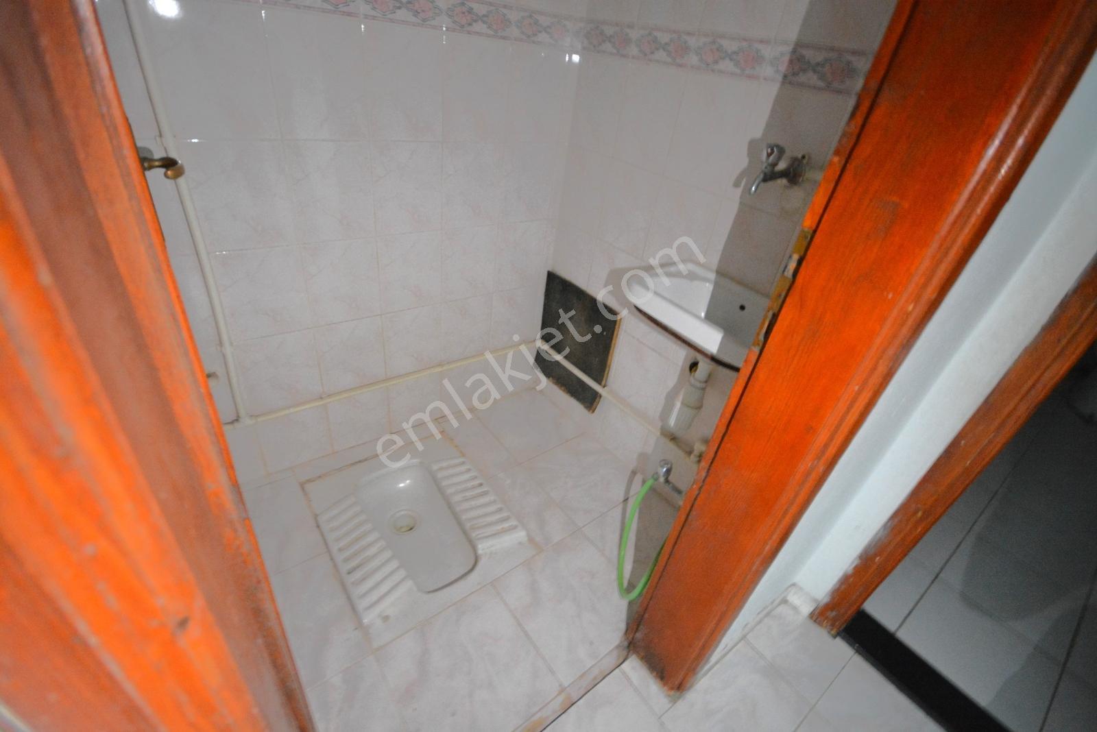 Satılık Pazarın Yanında 2+1 Merkezi Konumda Yatırımlık Daire — fotoğraf 26
