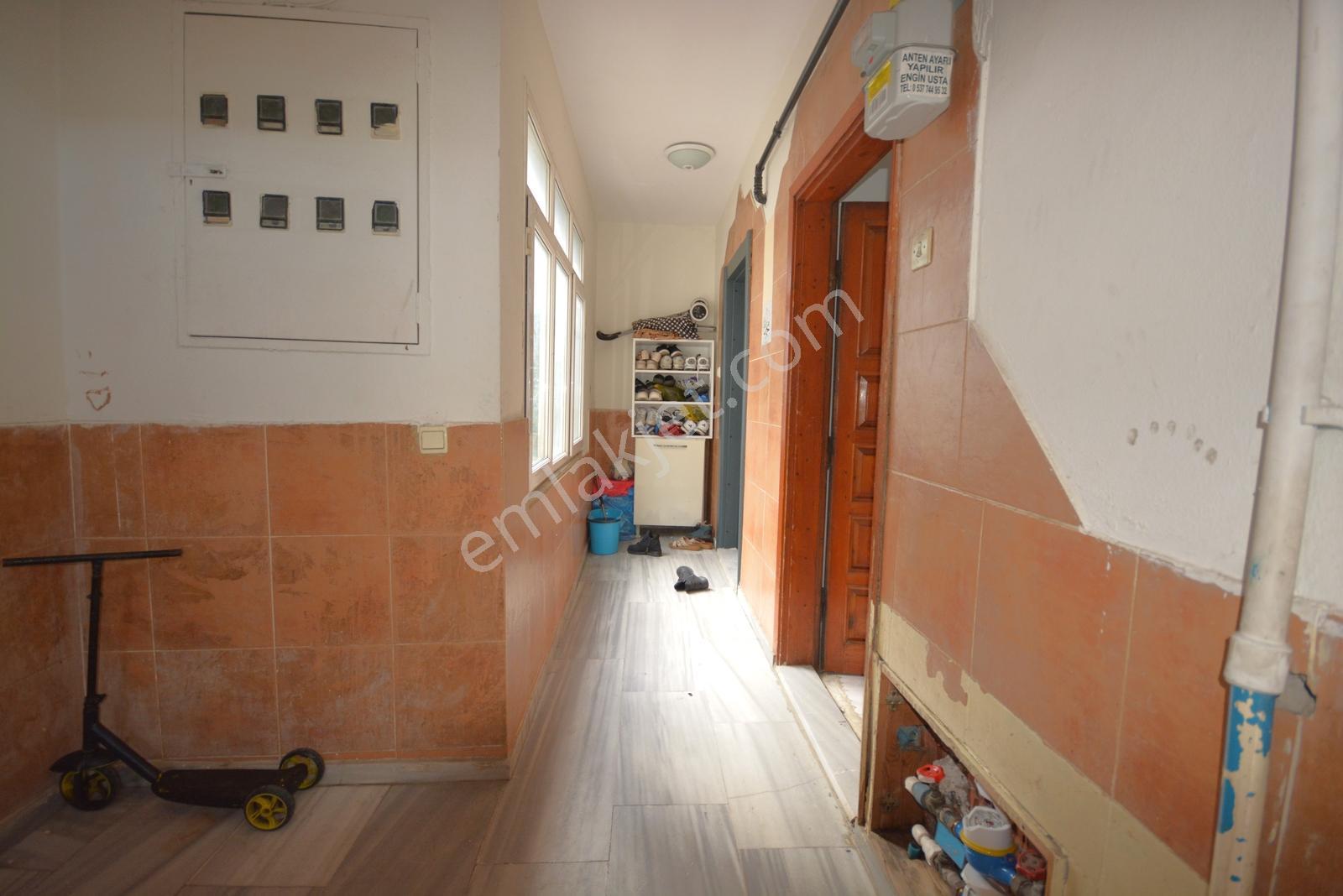 Satılık Pazarın Yanında 2+1 Merkezi Konumda Yatırımlık Daire — fotoğraf 27