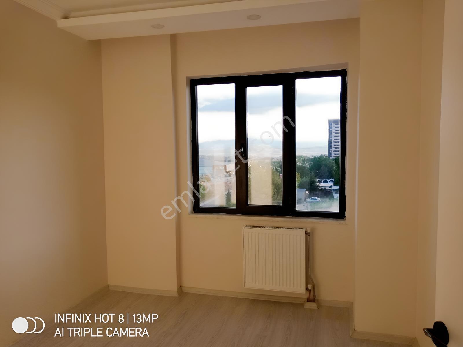 Anacaddeye Sıfır Önü Açık 4+1 Satılık Daire — fotoğraf 12