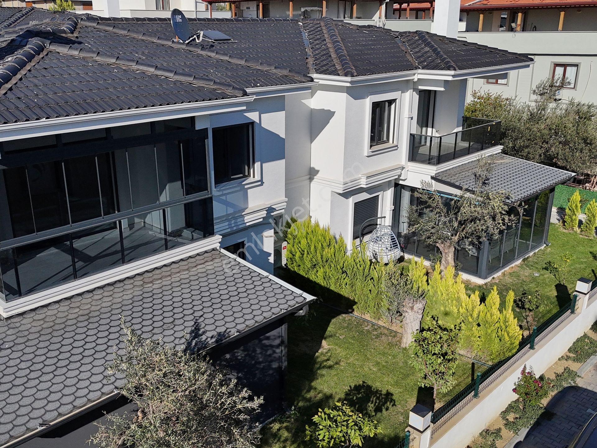 Küçükkuyu Mıhlı Satılık Daire | Denize Yakın| Sıfır Daire | Manzaralı — fotoğraf 4