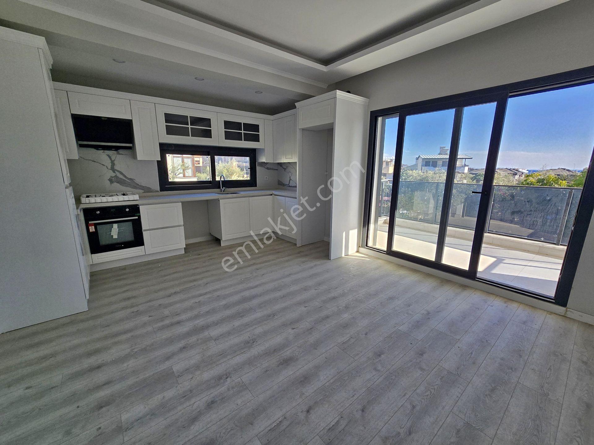 Küçükkuyu Mıhlı Satılık Daire | Denize Yakın| Sıfır Daire | Manzaralı — fotoğraf 9