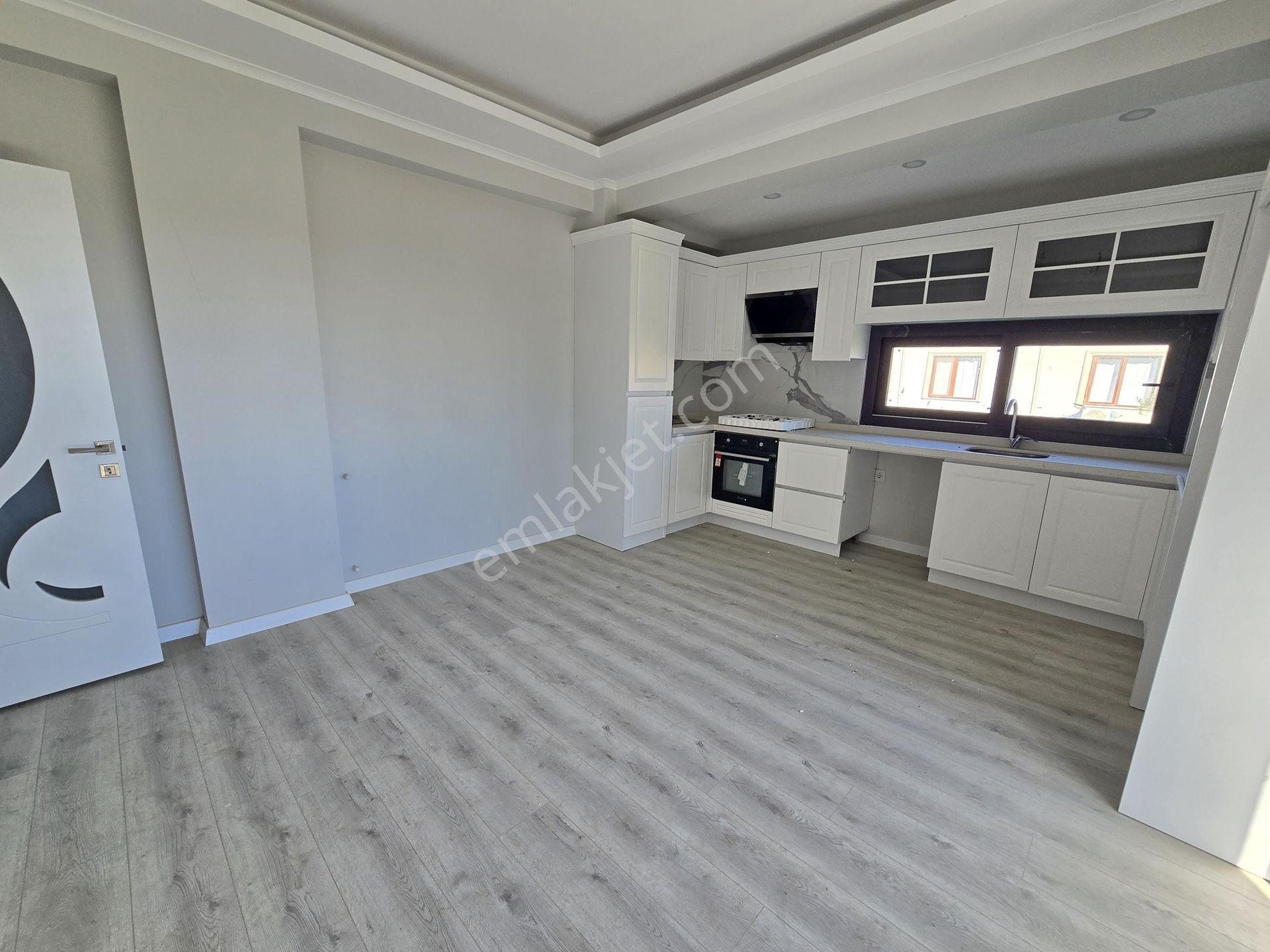 Küçükkuyu Mıhlı Satılık Daire | Denize Yakın| Sıfır Daire | Manzaralı — fotoğraf 10