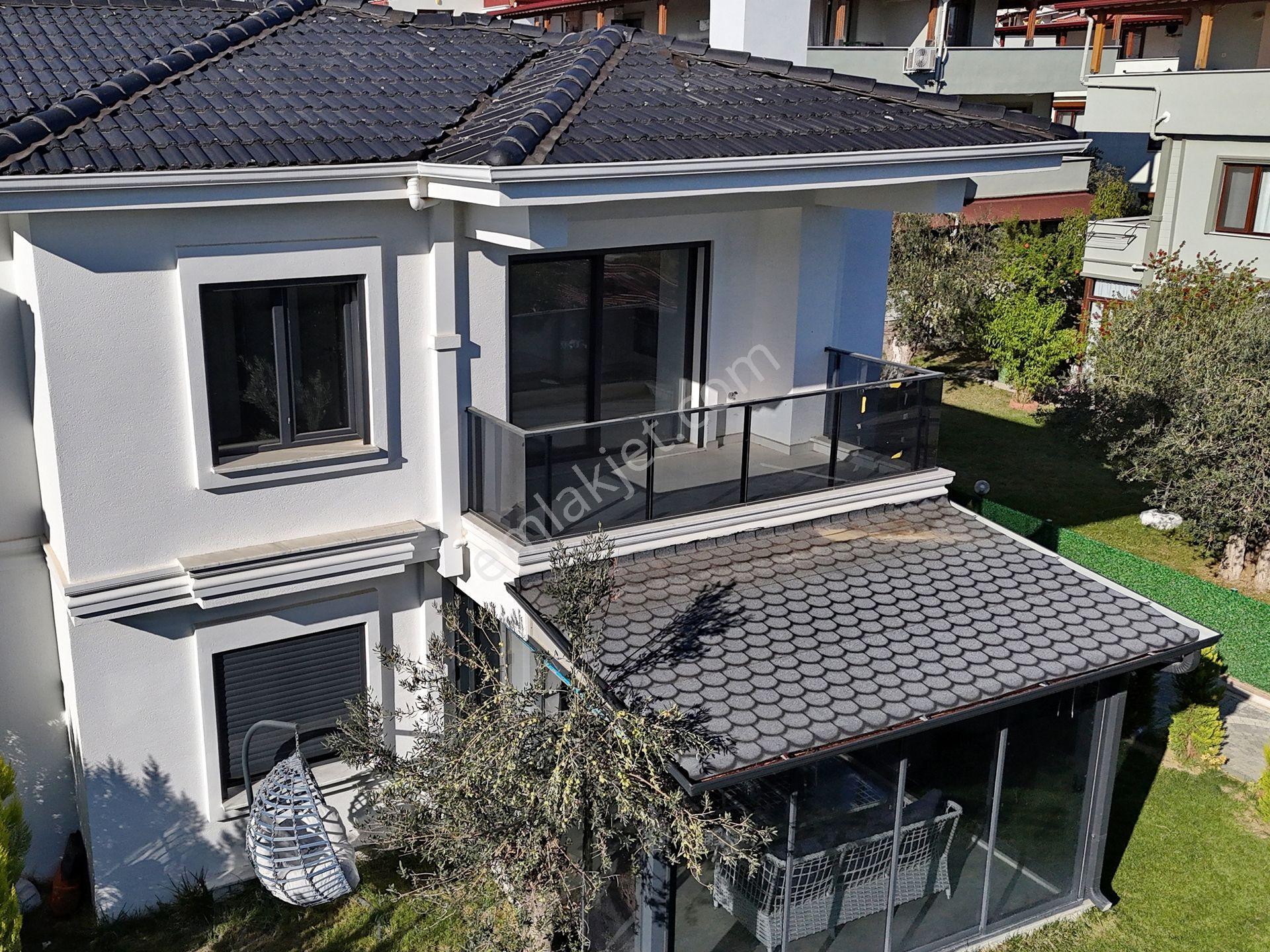 Küçükkuyu Mıhlı Satılık Daire | Denize Yakın| Sıfır Daire | Manzaralı — fotoğraf 16