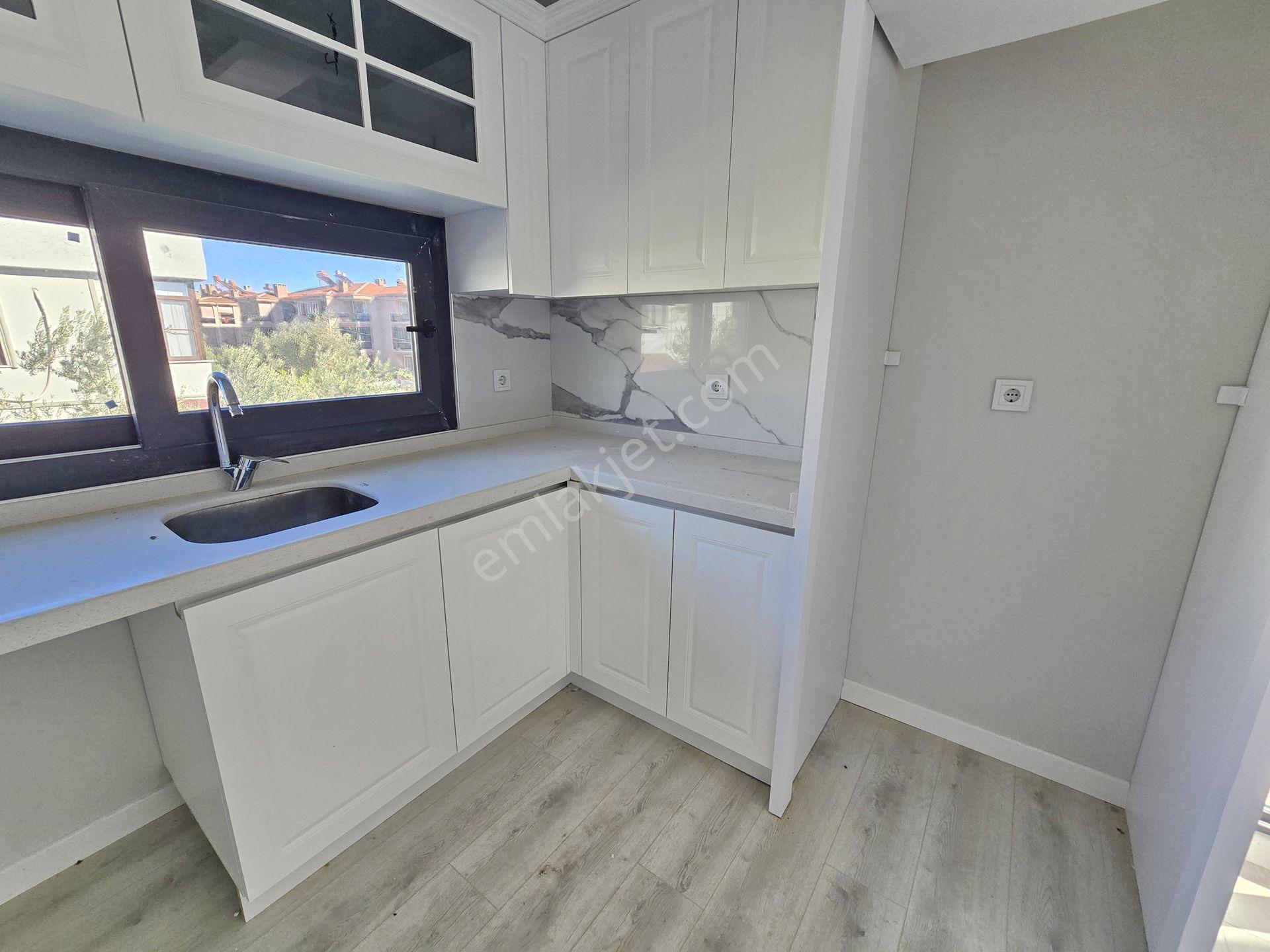Küçükkuyu Mıhlı Satılık Daire | Denize Yakın| Sıfır Daire | Manzaralı — fotoğraf 22