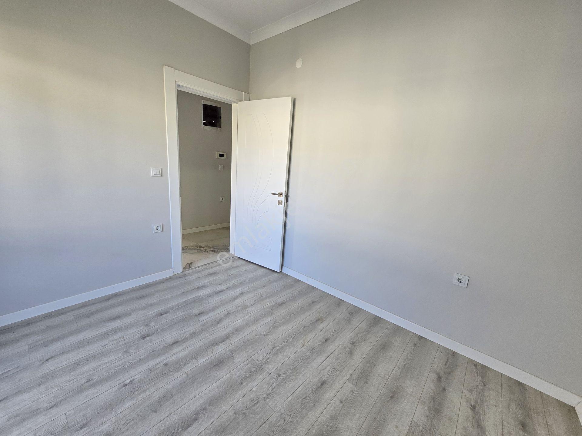 Küçükkuyu Mıhlı Satılık Daire | Denize Yakın| Sıfır Daire | Manzaralı — fotoğraf 31