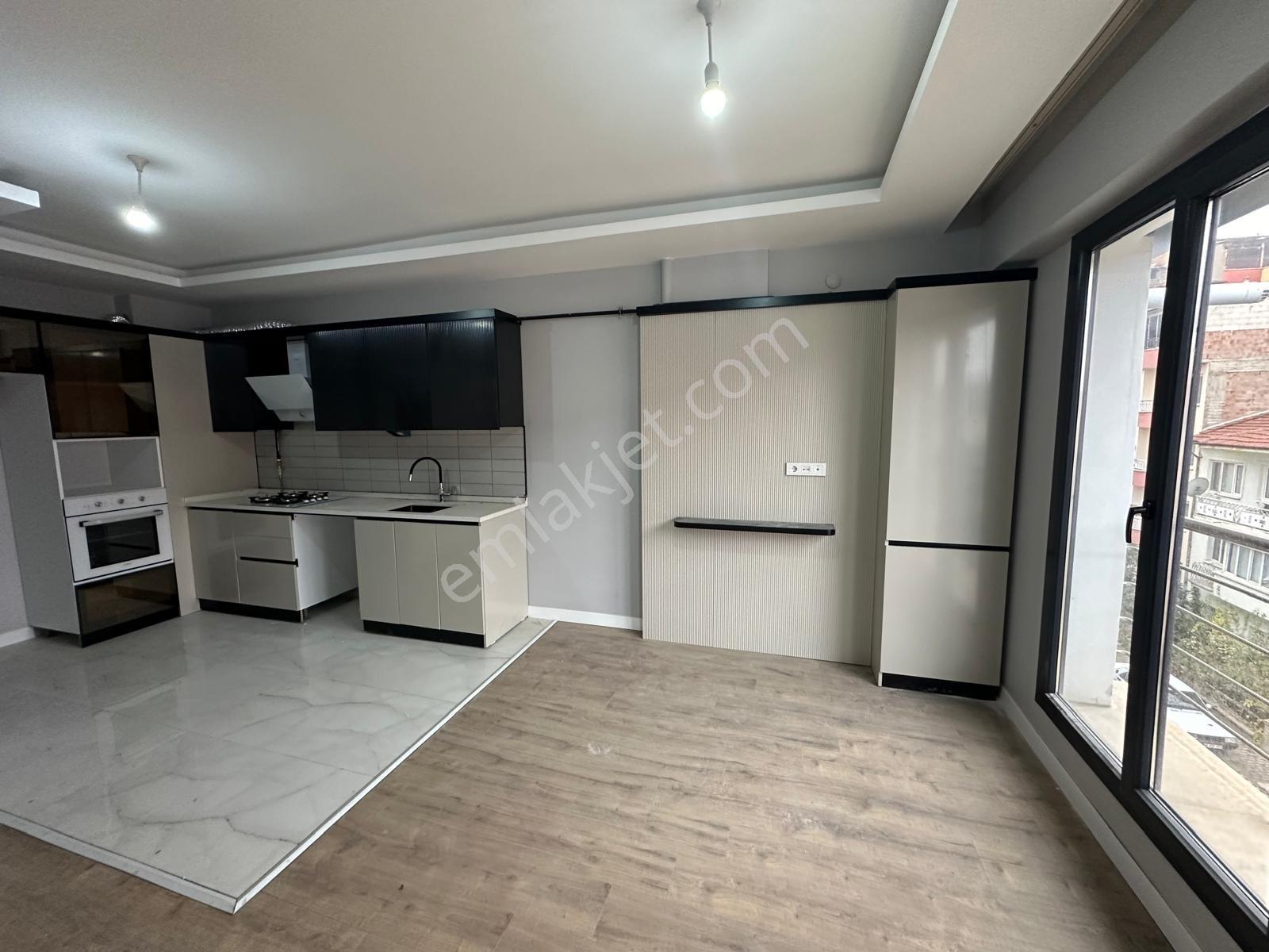 Furkan Doğandan Kanalboyu Kernekde Acil Satılık 3+1 Ara Kat Sıfır Daire — fotoğraf 4
