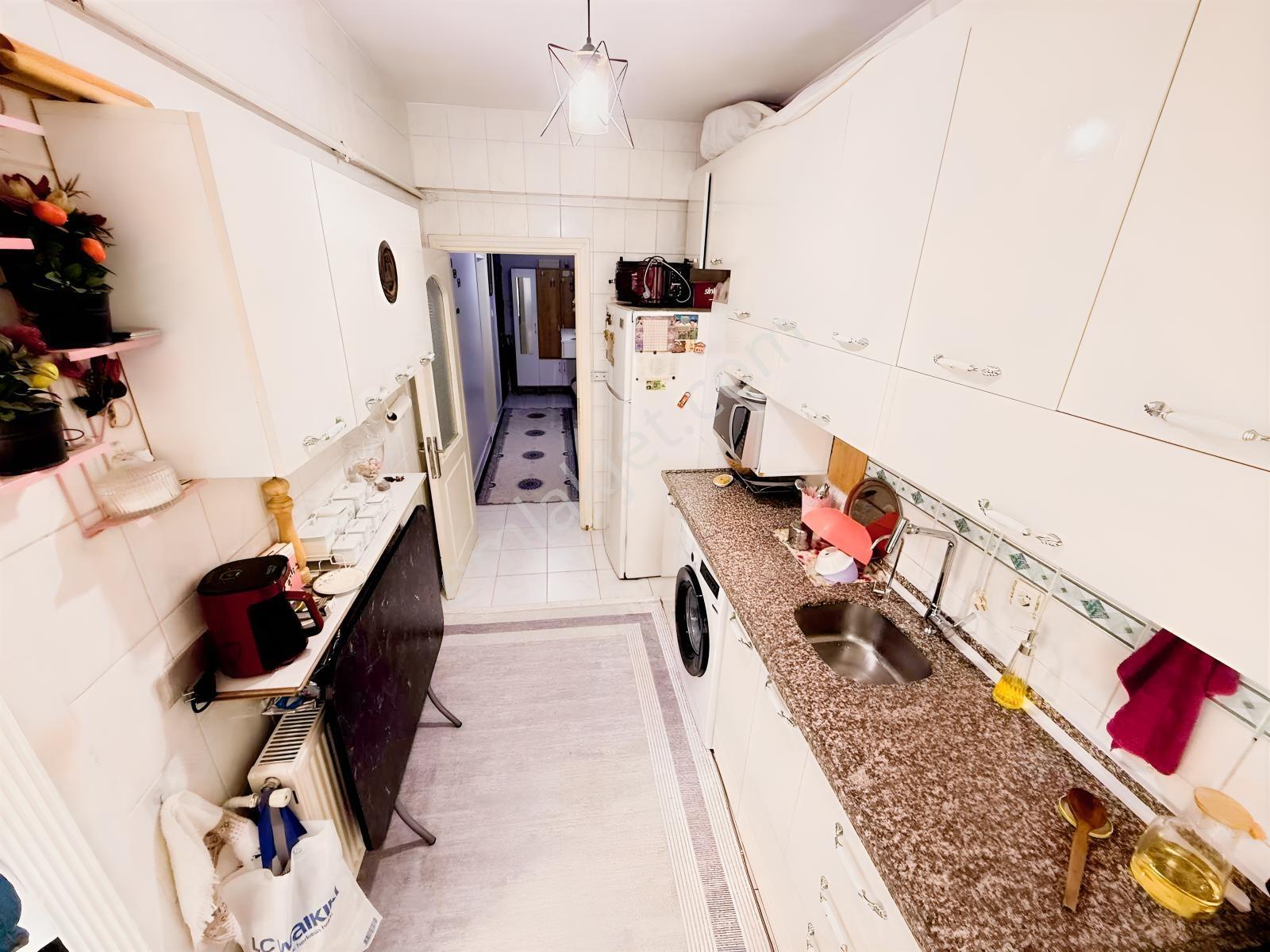 Avcılar Merkezde Güzel Konumlu Krediye Uygun Satılık 3+1 Daire — fotoğraf 7