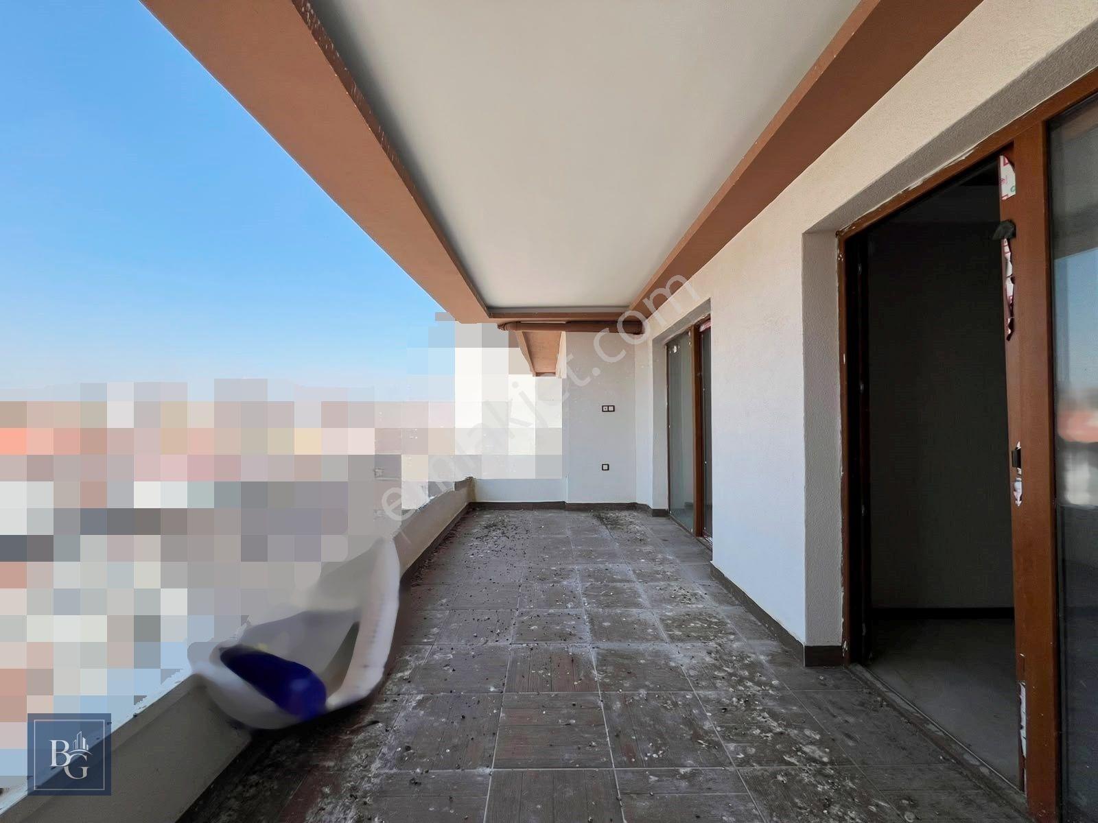 ⫸︎b*g⫷938 Cad. Üzeri Üç Bloklu Sitede Yapılı Katta Ön Cephe 3+1 — fotoğraf 23