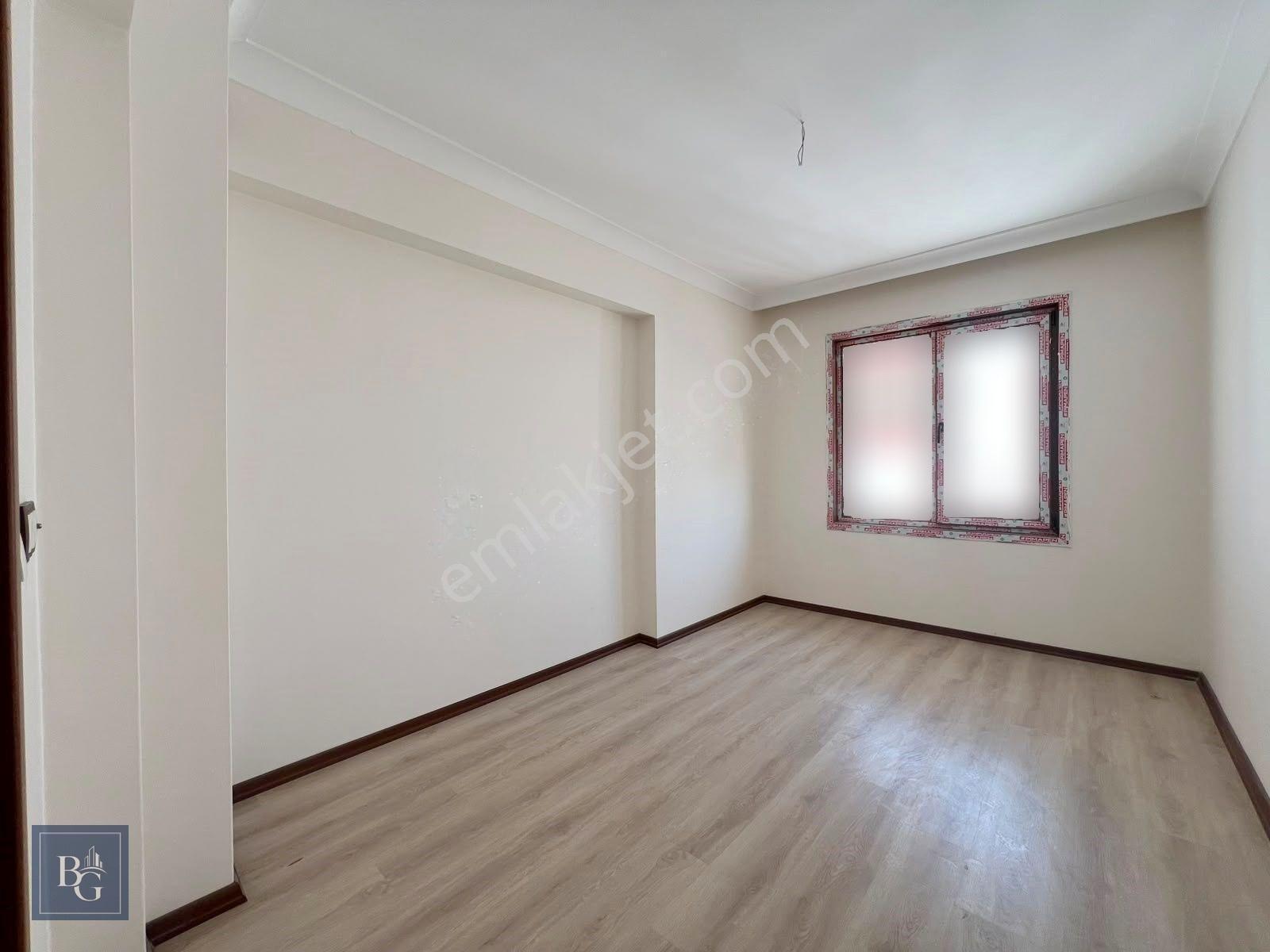 ⫸︎b*g⫷938 Cad. Üzeri Üç Bloklu Sitede Yapılı Katta Ön Cephe 3+1 — fotoğraf 24
