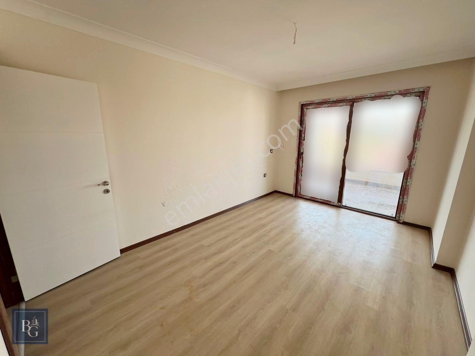 ⫸︎b*g⫷938 Cad. Üzeri Üç Bloklu Sitede Yapılı Katta Ön Cephe 3+1 — fotoğraf 29