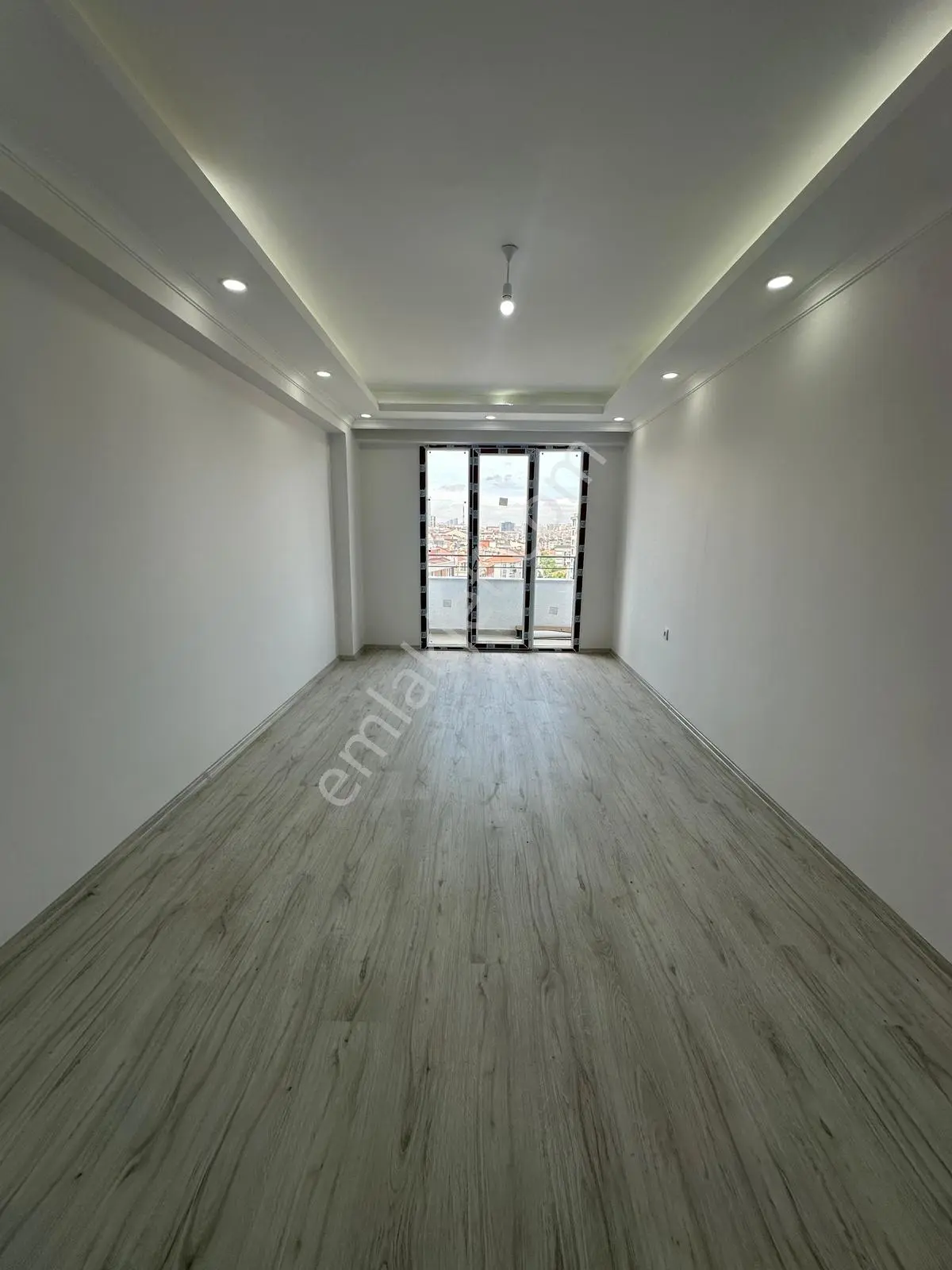Family' Den Şirinevler Sitede Satılık 2+1 81 M² Sıfır Lüx Daire — fotoğraf 4