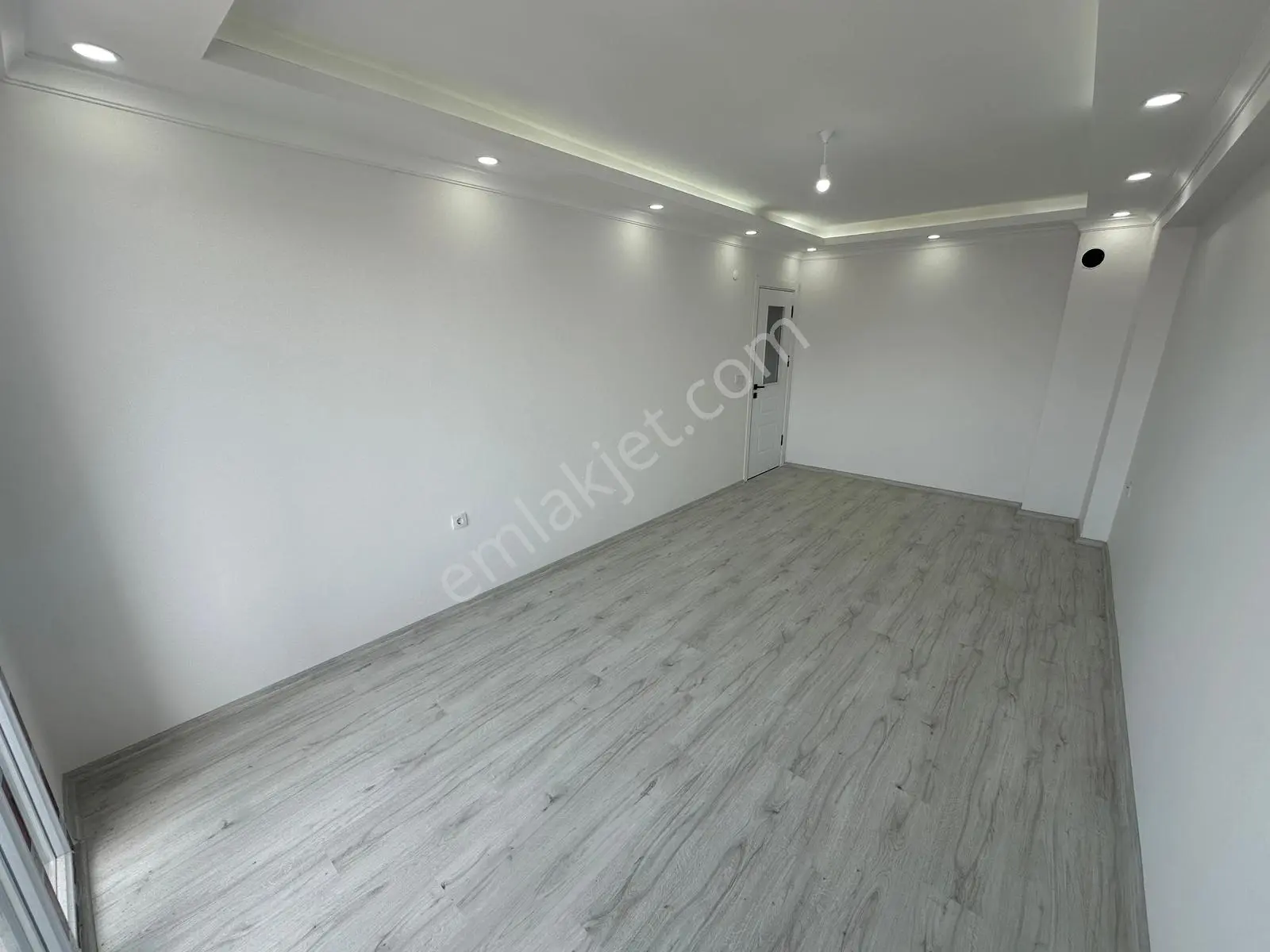 Family' Den Şirinevler Sitede Satılık 2+1 81 M² Sıfır Lüx Daire — fotoğraf 5