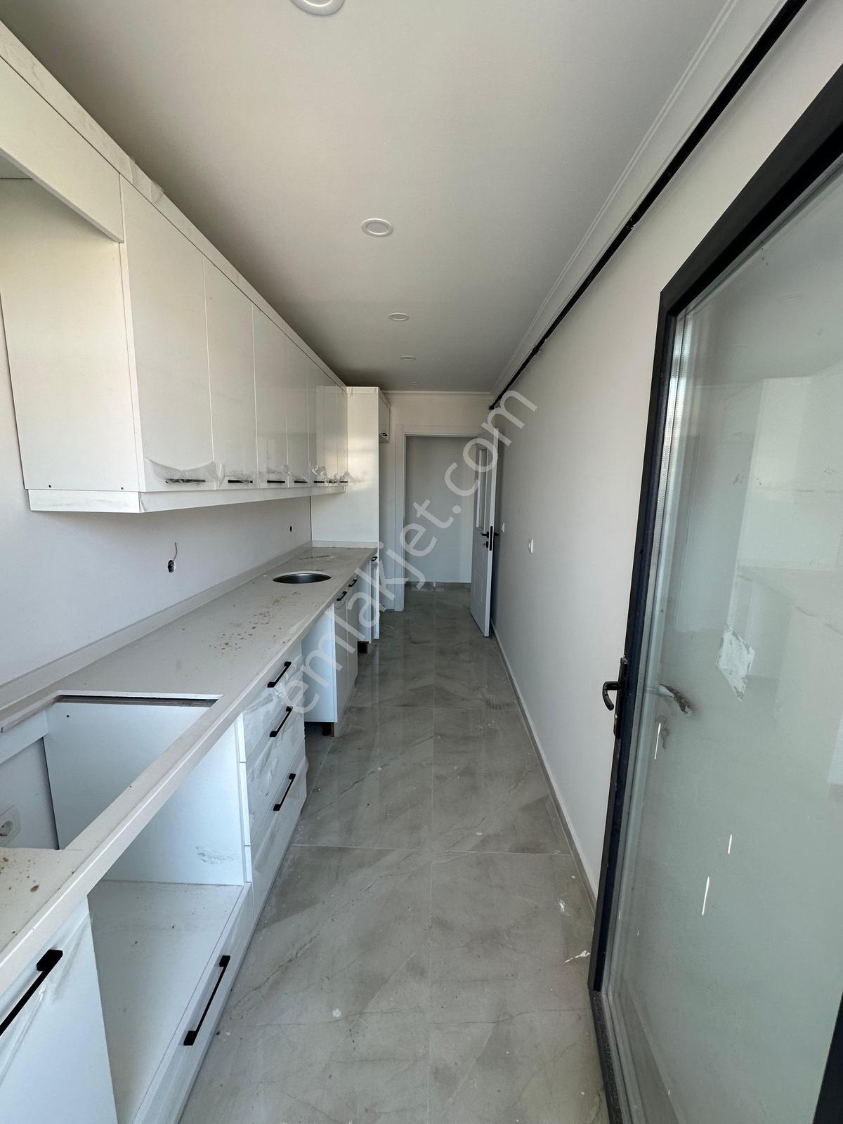 Family' Den Şirinevler Sitede Satılık 2+1 81 M² Sıfır Lüx Daire — fotoğraf 11
