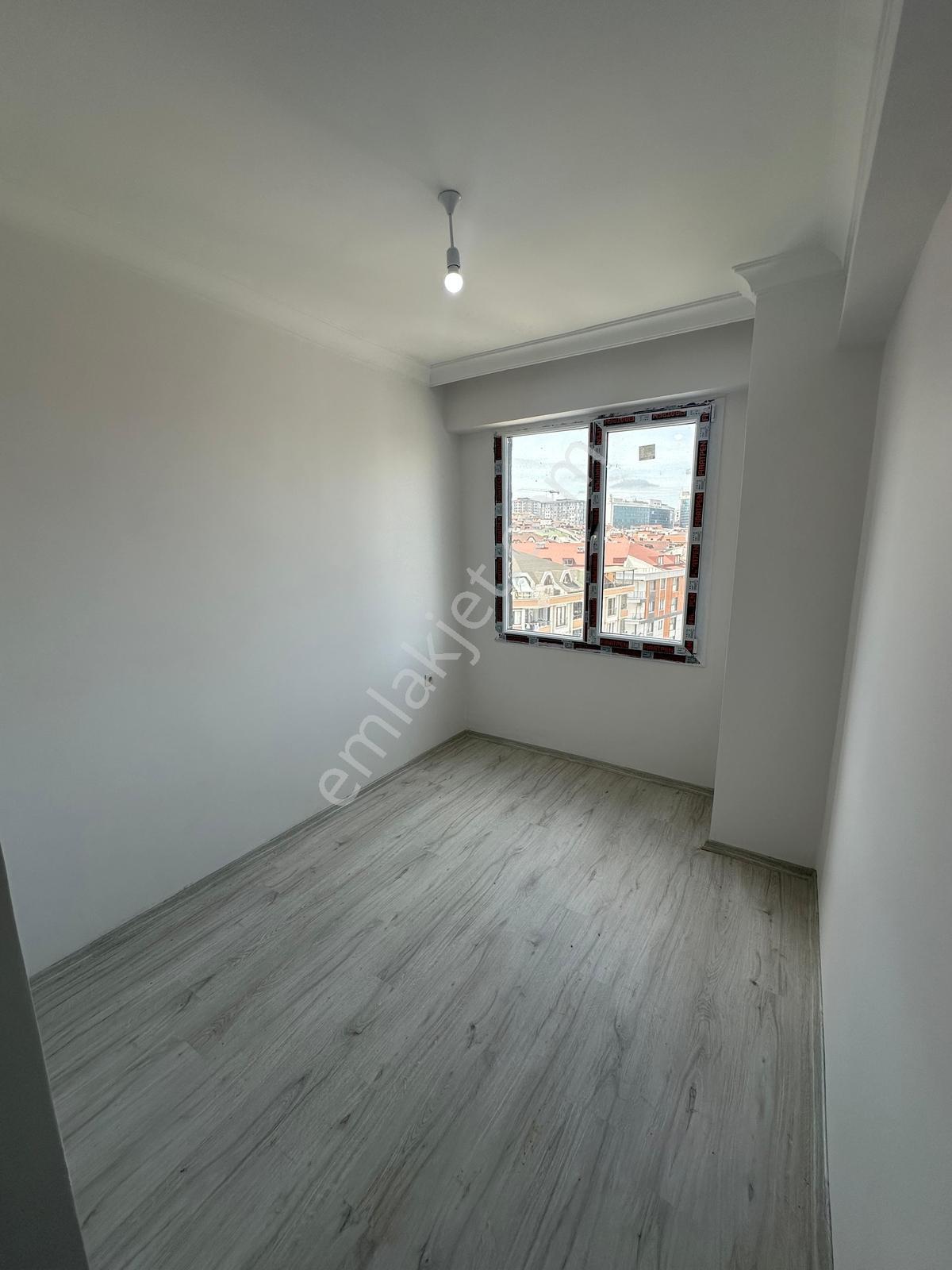 Family' Den Şirinevler Sitede Satılık 2+1 81 M² Sıfır Lüx Daire — fotoğraf 13