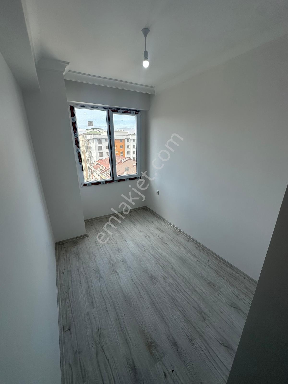 Family' Den Şirinevler Sitede Satılık 2+1 81 M² Sıfır Lüx Daire — fotoğraf 19