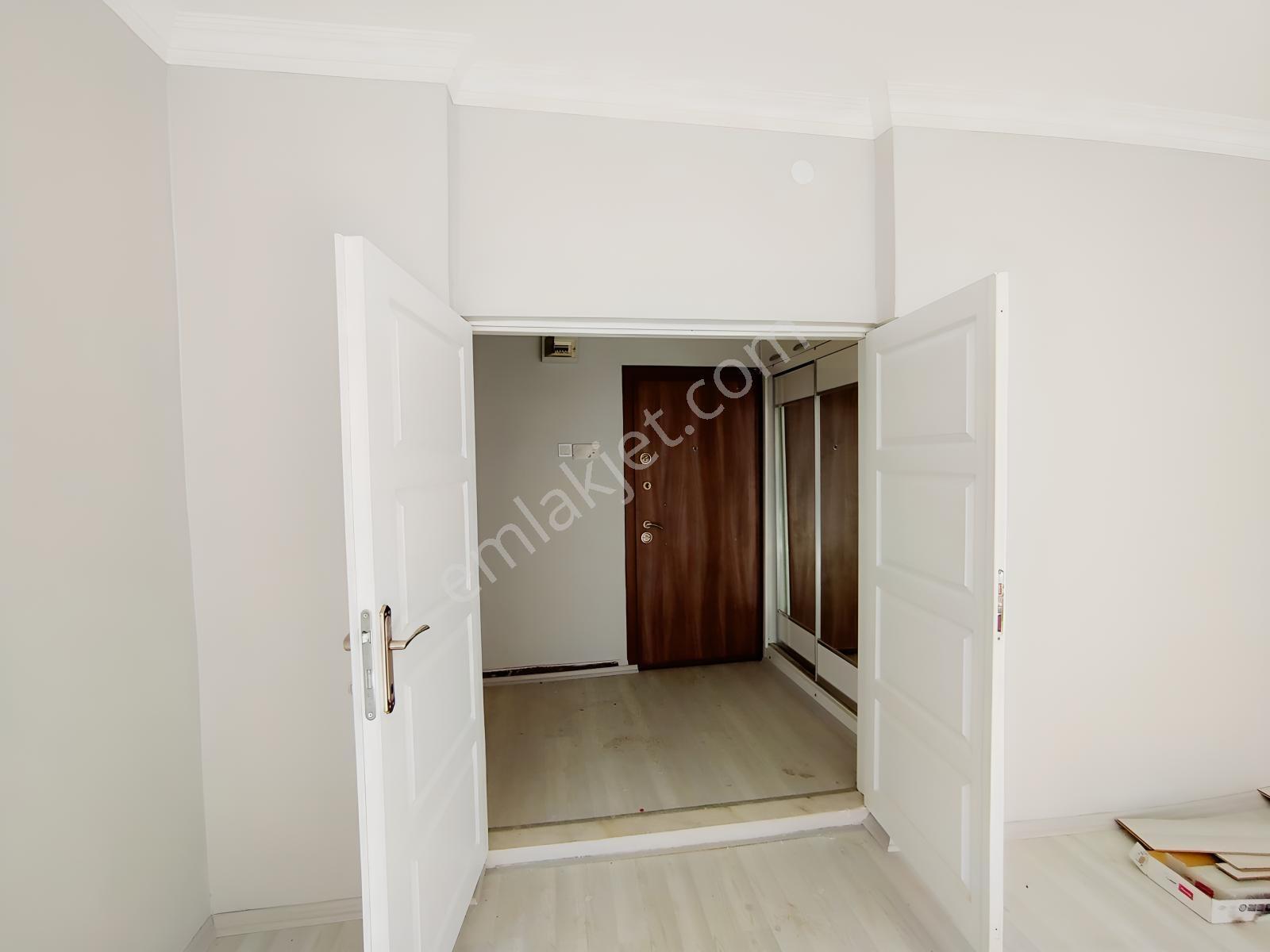 Bahadan Konevinde Merkezi Yerde Hesaplı Satılık 3+ Daire — fotoğraf 13