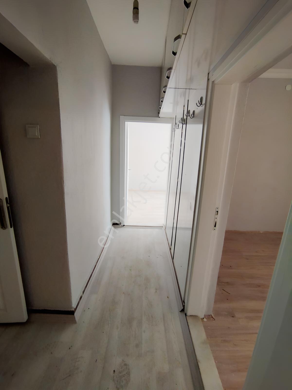 Bahadan Konevinde Merkezi Yerde Hesaplı Satılık 3+ Daire — fotoğraf 17