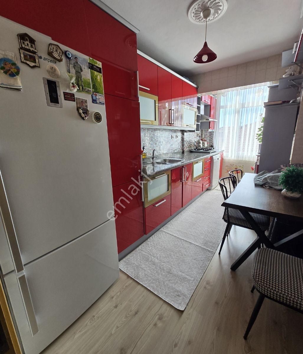 Çamçeşme Mah. E-5 Yakın Asansörlü Divan Otel Arkası 3+1 Satılık — fotoğraf 2