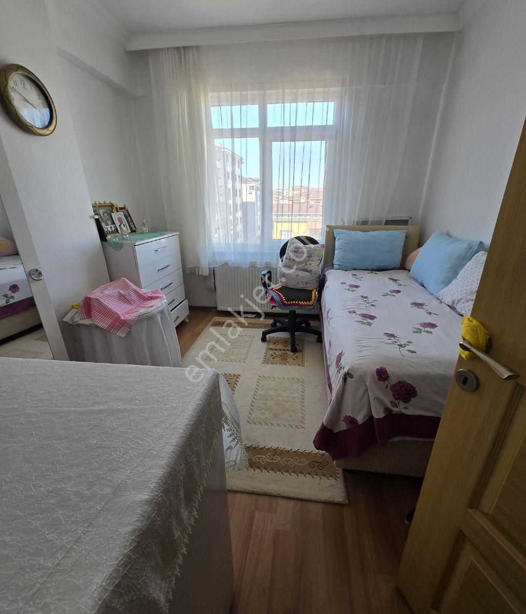Çamçeşme Mah. E-5 Yakın Asansörlü Divan Otel Arkası 3+1 Satılık — fotoğraf 5