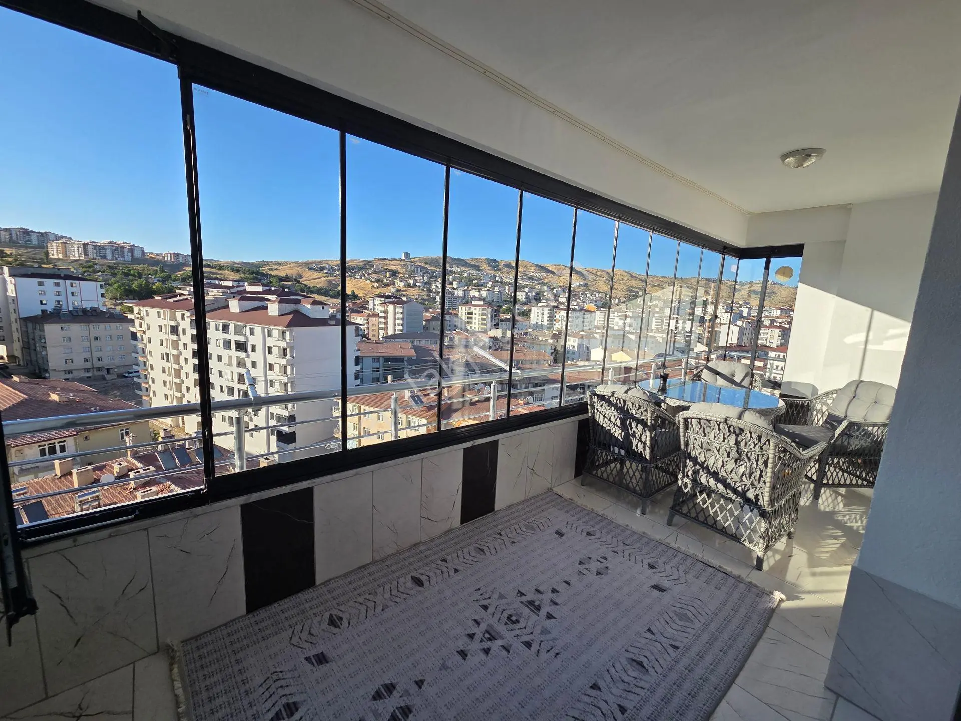 Doğukan Real Estate | Üniversite Mahallesi'nde 4+1 | 195 M² | Şehir Manzaralı |...