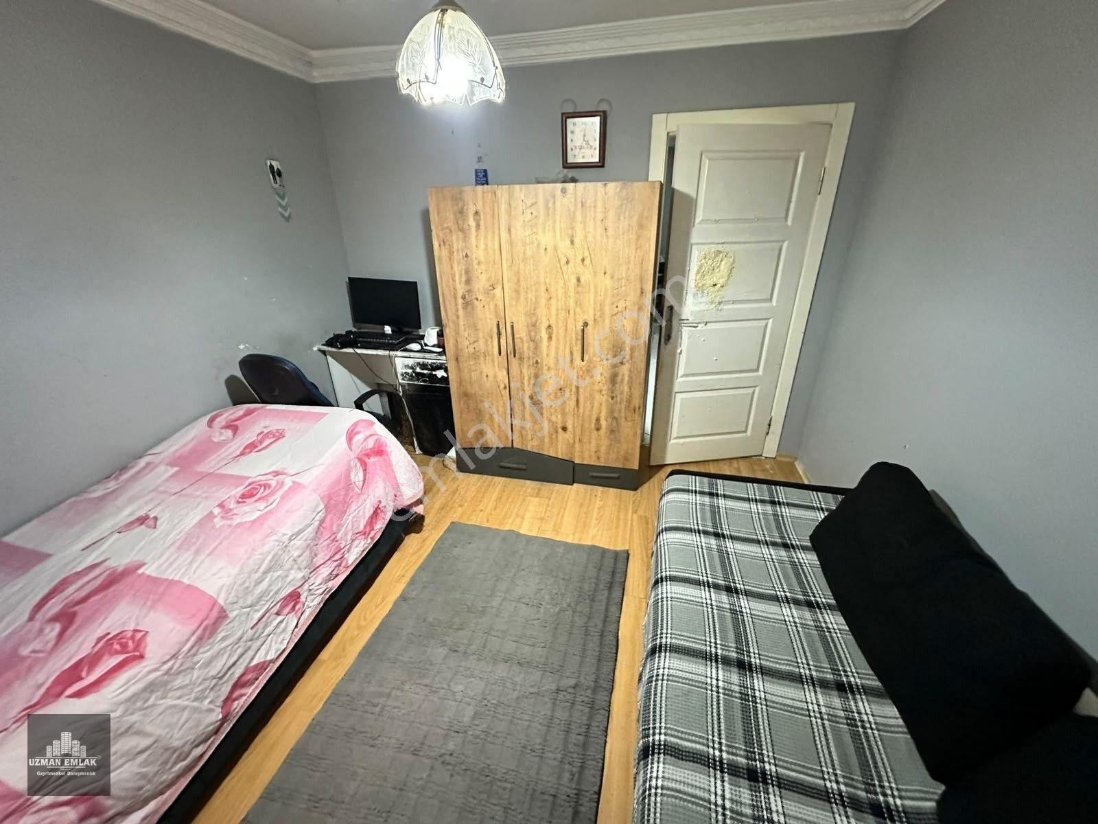 Uzman Emlak Ofisinden Esertepe Mh.de Katta Bağımsız E.banyolu 4+1 Daire — fotoğraf 13