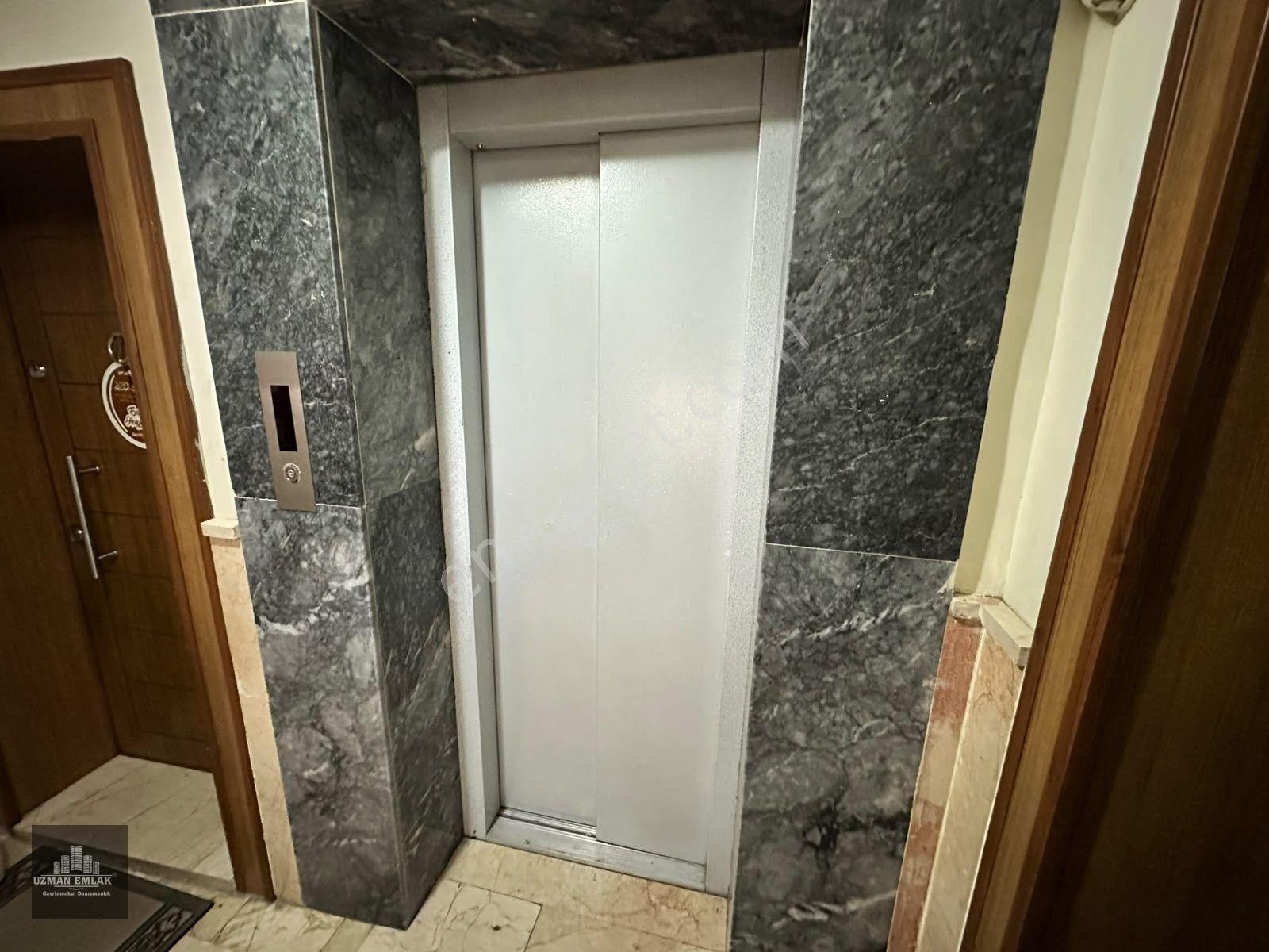 Uzman Emlak Ofisinden Esertepe Mh.de Katta Bağımsız E.banyolu 4+1 Daire — fotoğraf 27