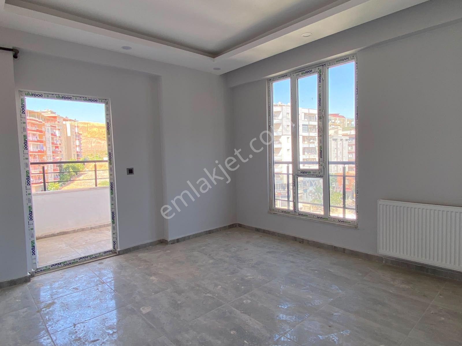 Emlak 72' Den Fatih Mah. Ana Cadde Üzeri Satılık 2+0 Sıfır Daire — fotoğraf 9