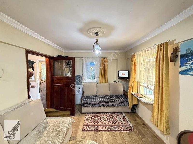 Seferihisar Ulamış'ta 2.332m² İçerisinde Ruhsatlı Müstakil Ev — fotoğraf 17