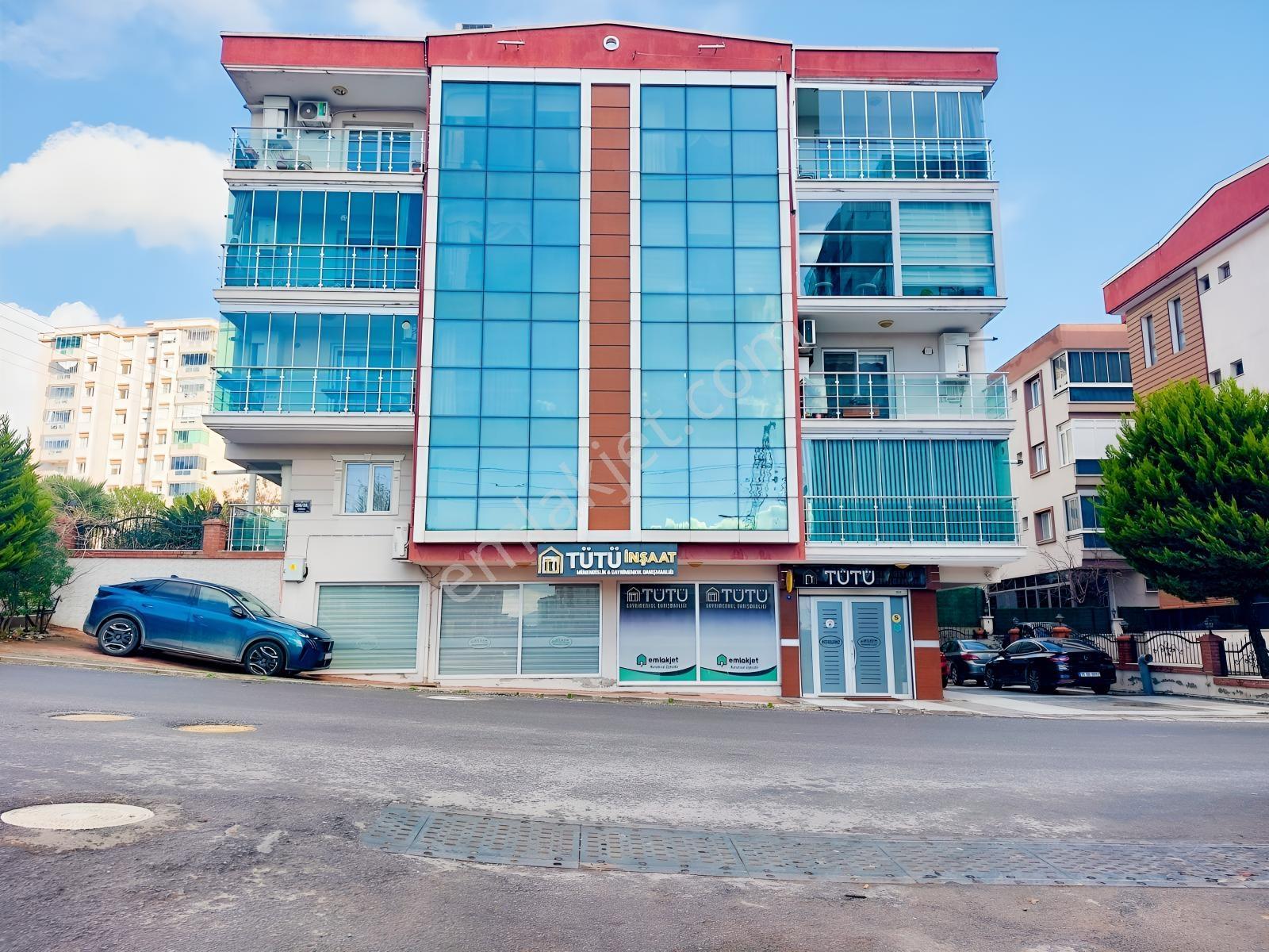Acil Metro İstasyonu Karşısı D.Gazlı Ebeveyn Banyolu 120M2 3+1