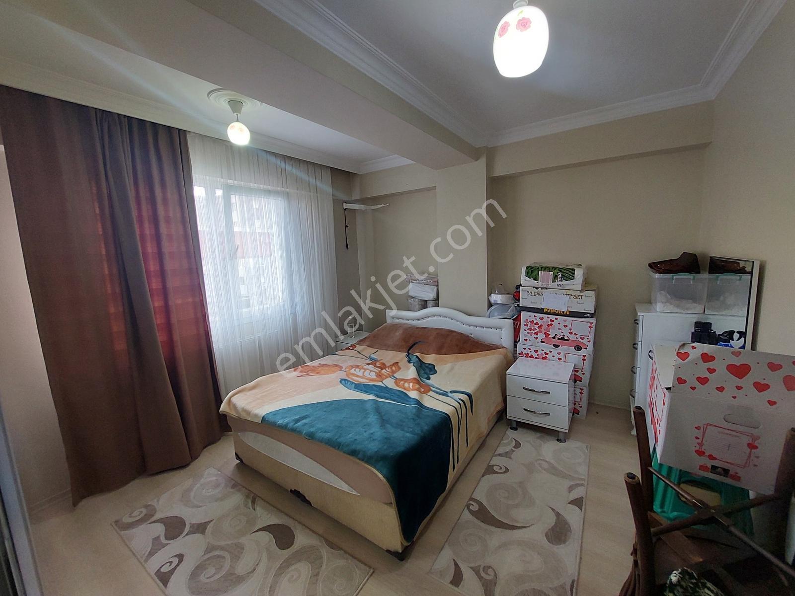 Acil Metro İstasyonu Karşısı D.gazlı Ebeveyn Banyolu 120m2 3+1 — fotoğraf 14