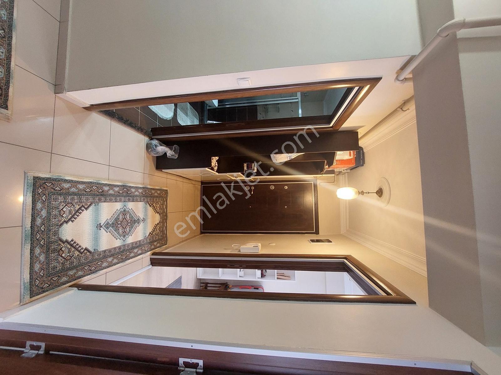 Acil Metro İstasyonu Karşısı D.gazlı Ebeveyn Banyolu 120m2 3+1 — fotoğraf 27