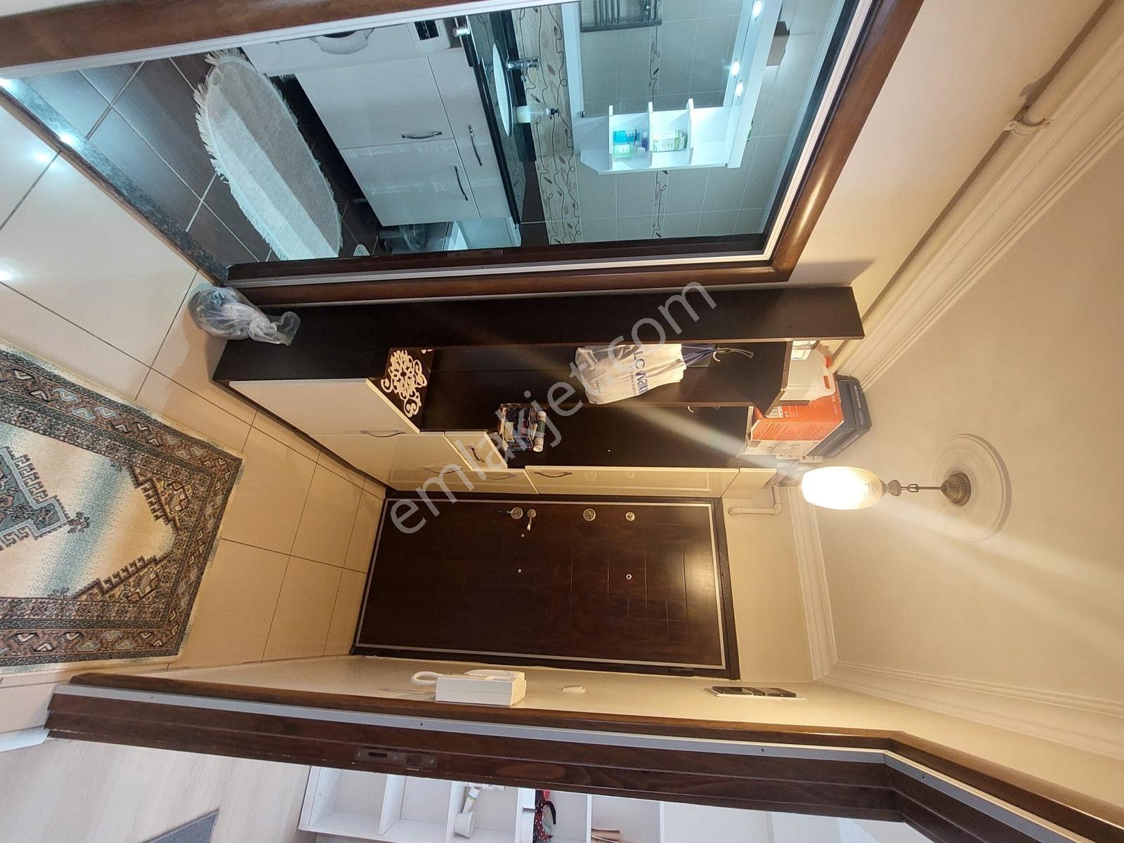 Acil Metro İstasyonu Karşısı D.gazlı Ebeveyn Banyolu 120m2 3+1 — fotoğraf 28