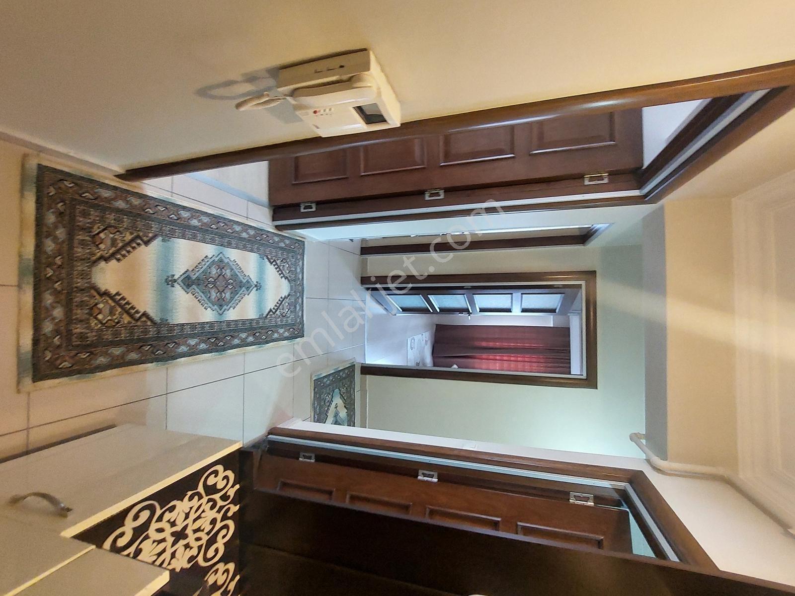 Acil Metro İstasyonu Karşısı D.gazlı Ebeveyn Banyolu 120m2 3+1 — fotoğraf 29
