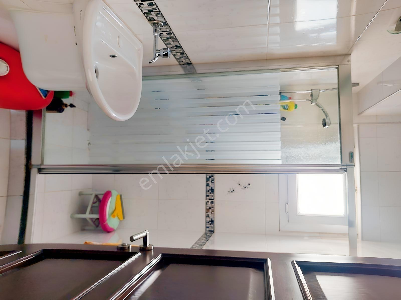 Acil Metro İstasyonu Karşısı D.gazlı Ebeveyn Banyolu 120m2 3+1 — fotoğraf 35